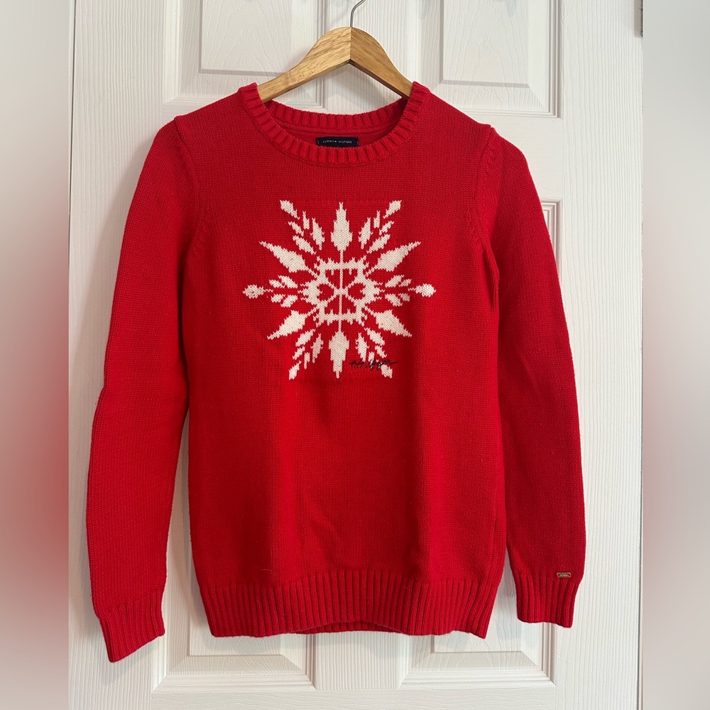 Tommy Hilfiger Sweater Womens Sz XS Red Crew Neck Snowflake Holiday Festive